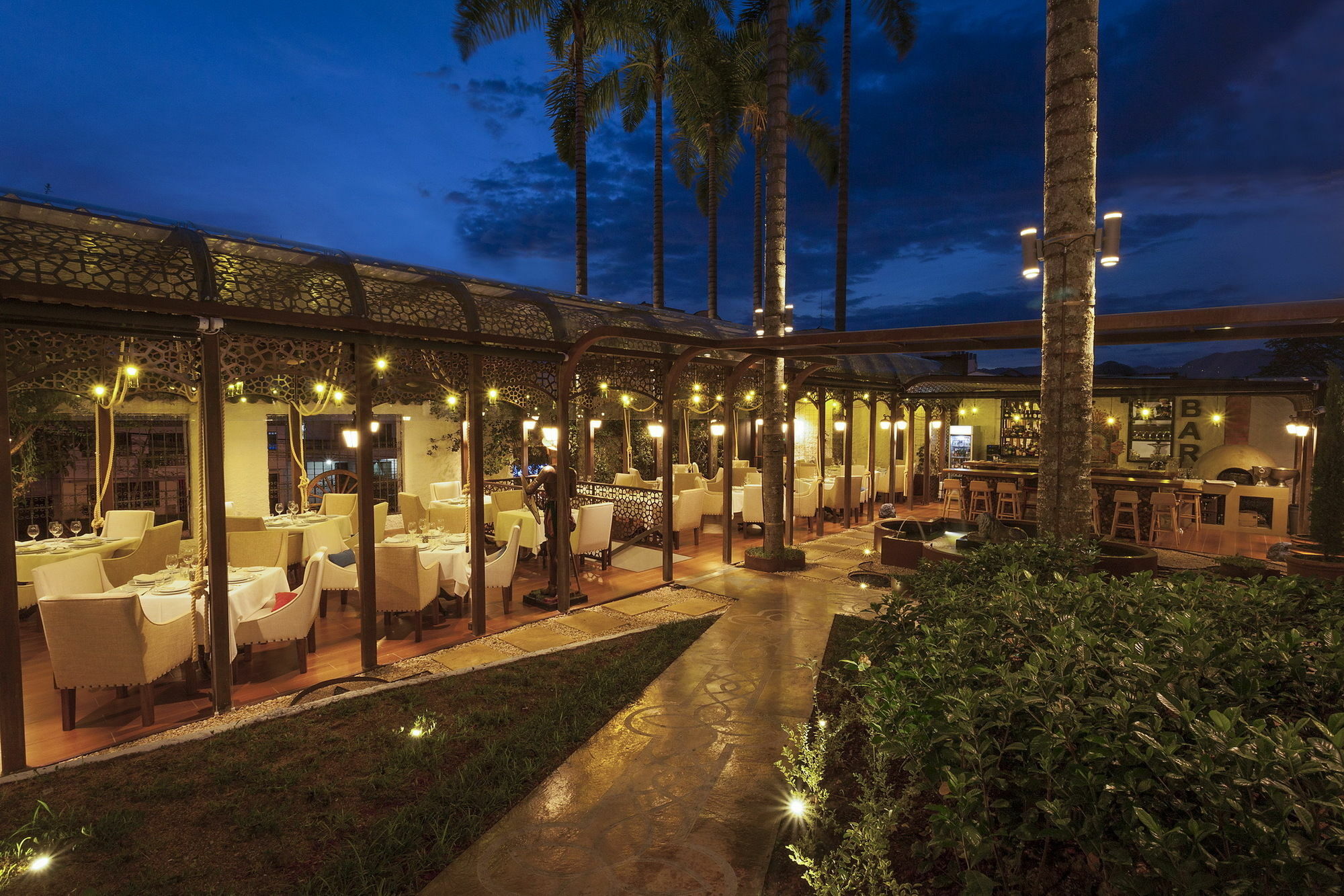 Hotel Boutique & Spa Jardines De La Alhambra (Adults Only) Перейра Екстериор снимка